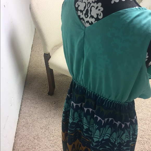 Comfy Vintage Dress - Picture 2 of 4